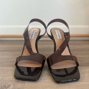 Steve Madden Nila Brown Sandals
